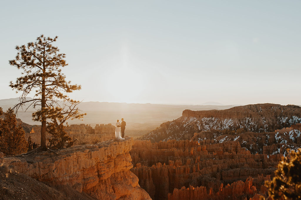 bryce canyon elopement at silent city overlook