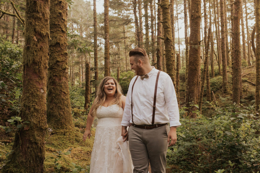 how to pick an elopement photographer